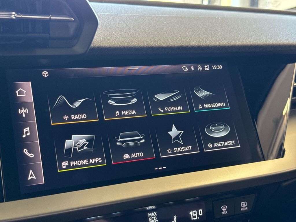 Audi A3 2021 Musta