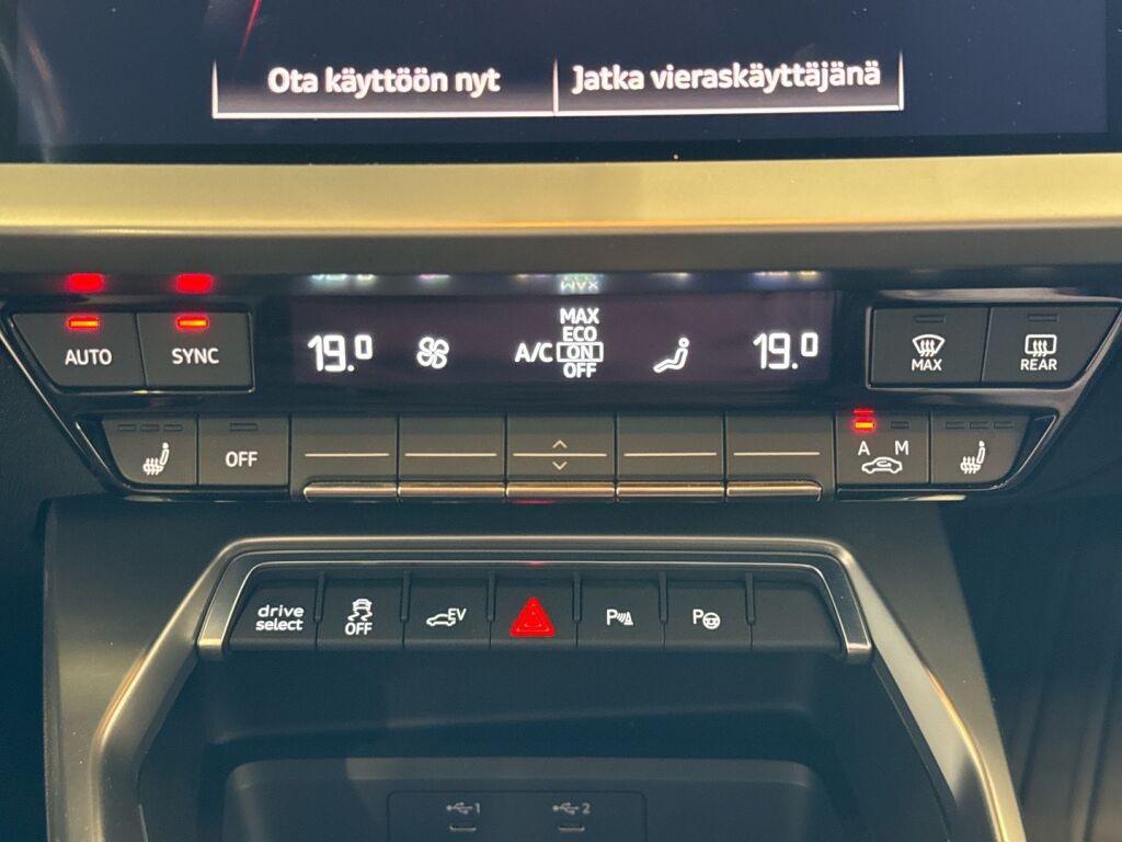 Audi A3 2021 Musta