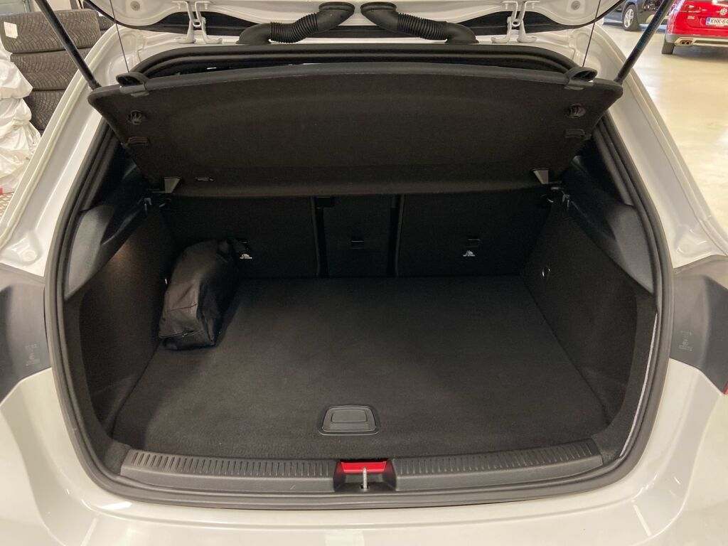 Mercedes-Benz A 2020 Valkoinen