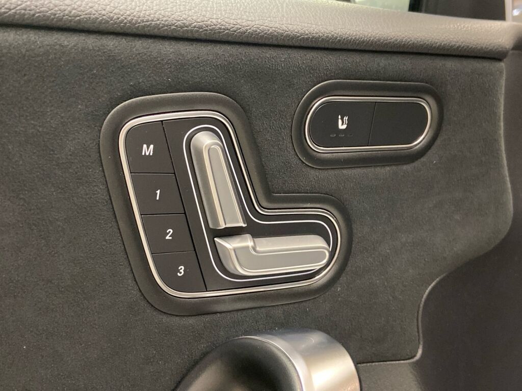 Mercedes-Benz A 2020 Valkoinen