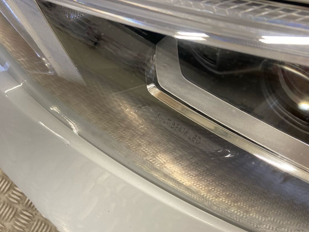 Mercedes-Benz A 2020 Valkoinen