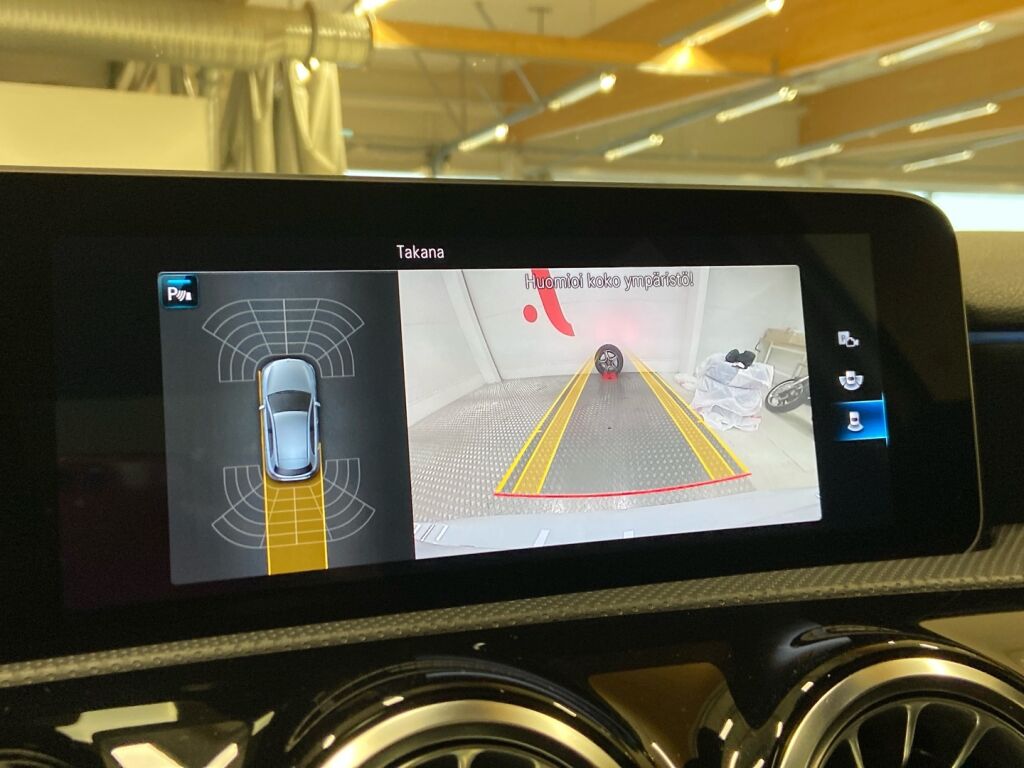 Mercedes-Benz A 2020 Valkoinen