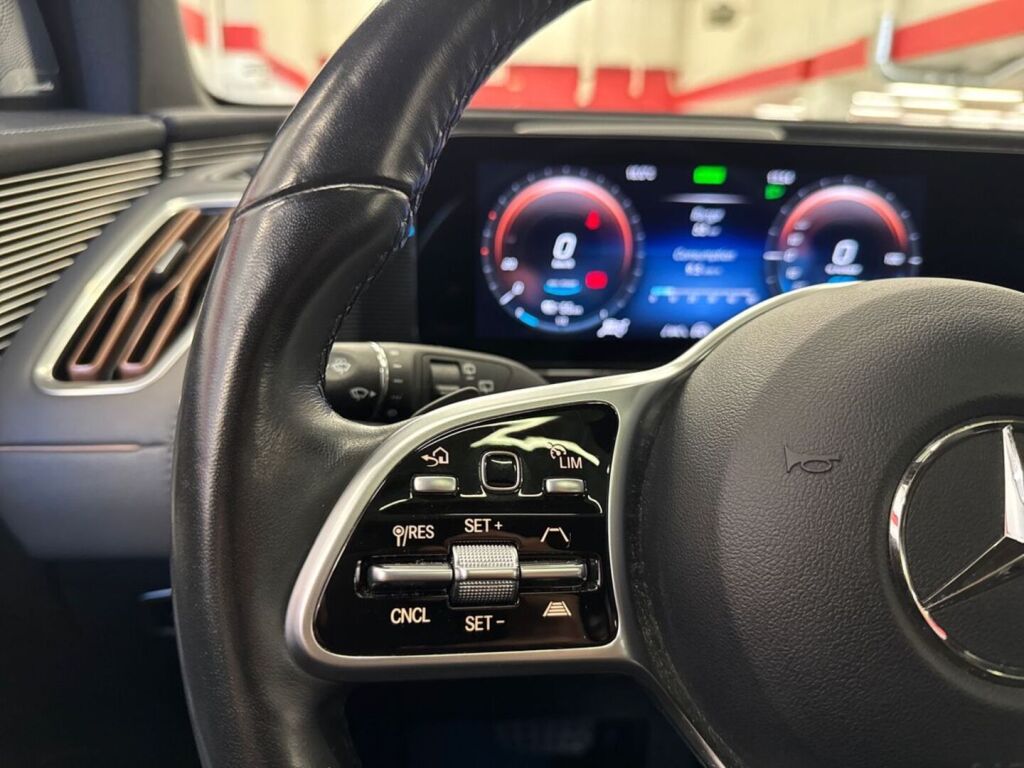 Mercedes-Benz EQC 2021 Harmaa