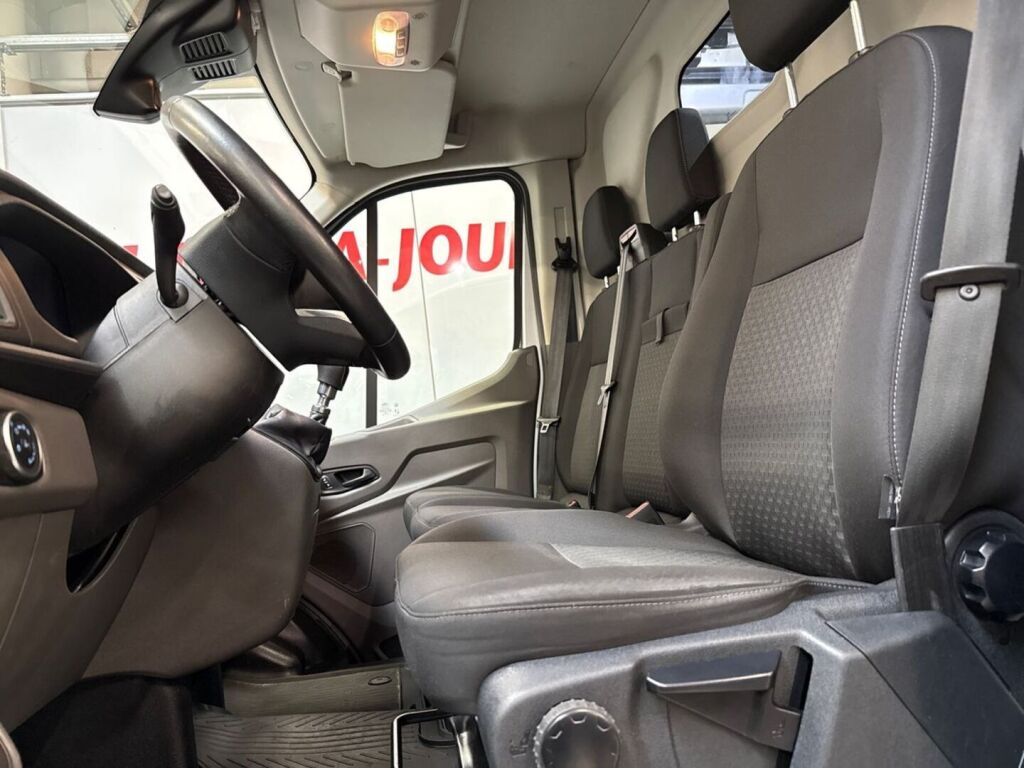 Ford Transit 2021 Harmaa