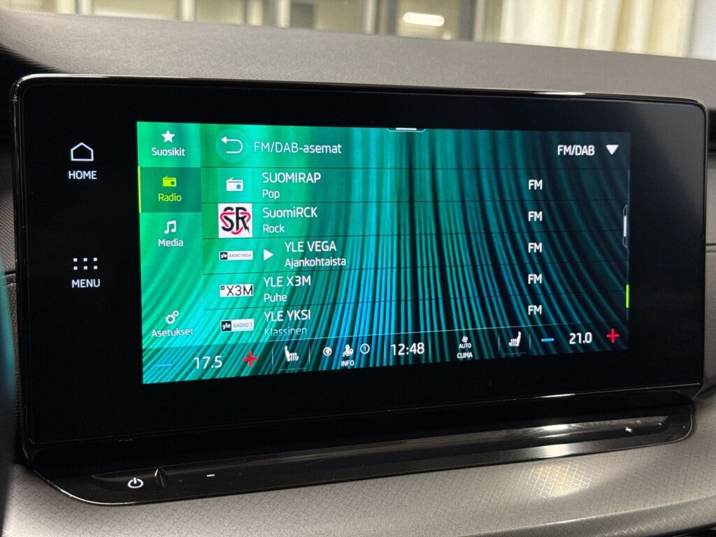 Skoda Octavia 2021 Musta