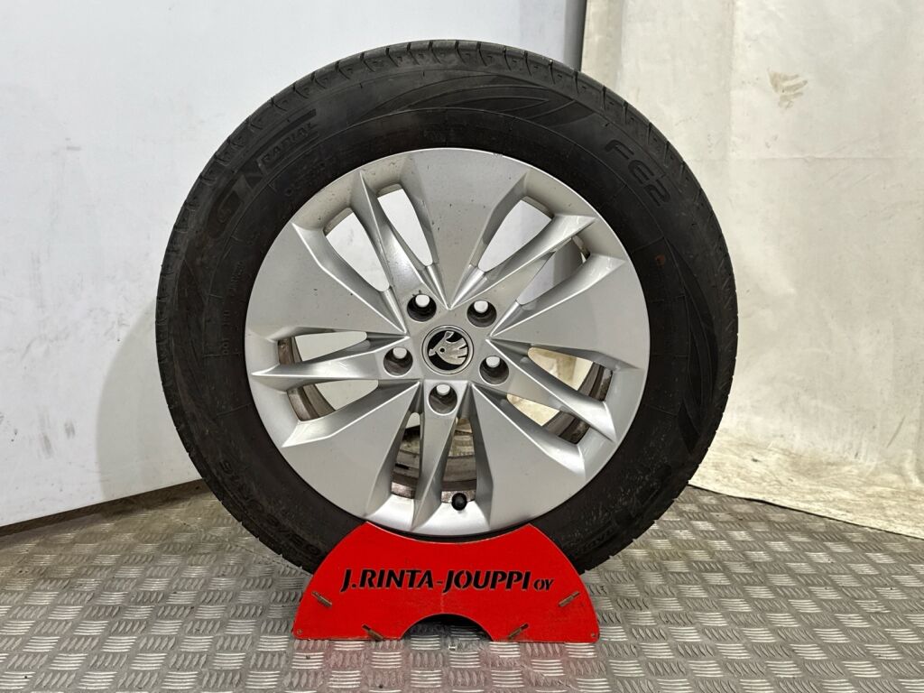 Skoda Octavia 2021 Musta