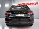 Skoda Octavia 2021 Musta