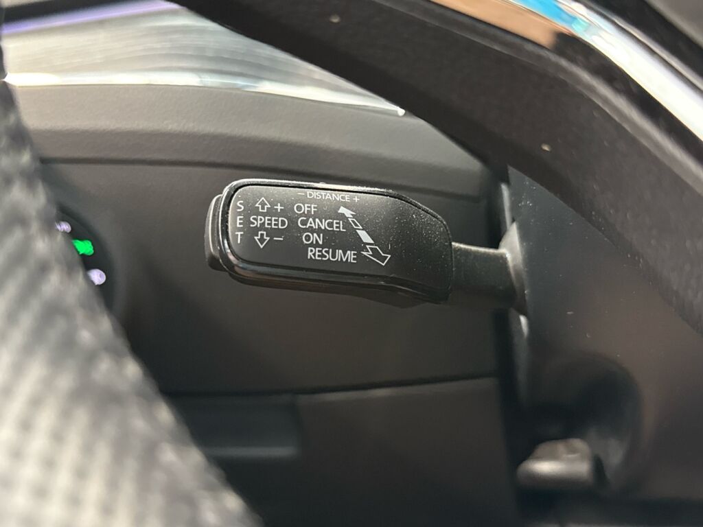 Skoda Superb 2022 Valkoinen