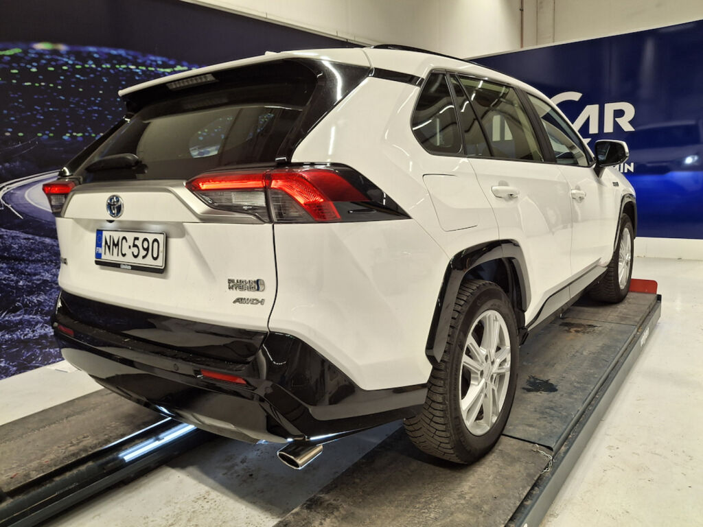 Toyota RAV4 Plug-in 2021 Valkoinen