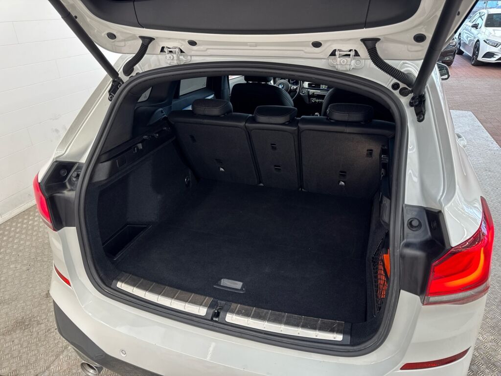 BMW X1 2021 Valkoinen