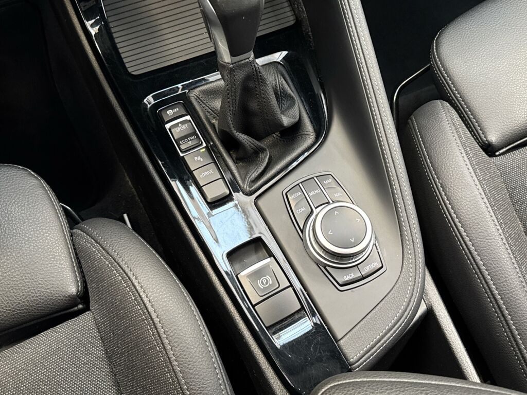 BMW X1 2021 Valkoinen