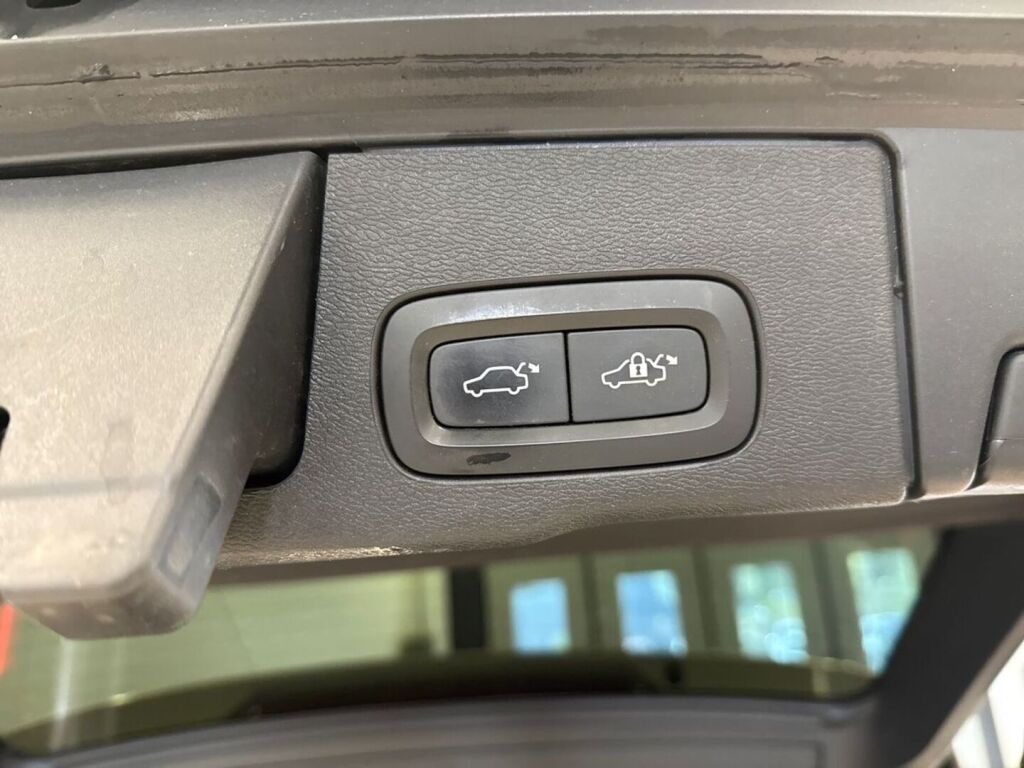 Volvo XC60 2017 Ruskea (beige)