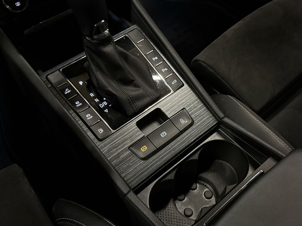 Skoda Superb 2021 Harmaa