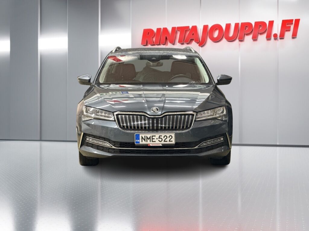 Skoda Superb 2021 Harmaa