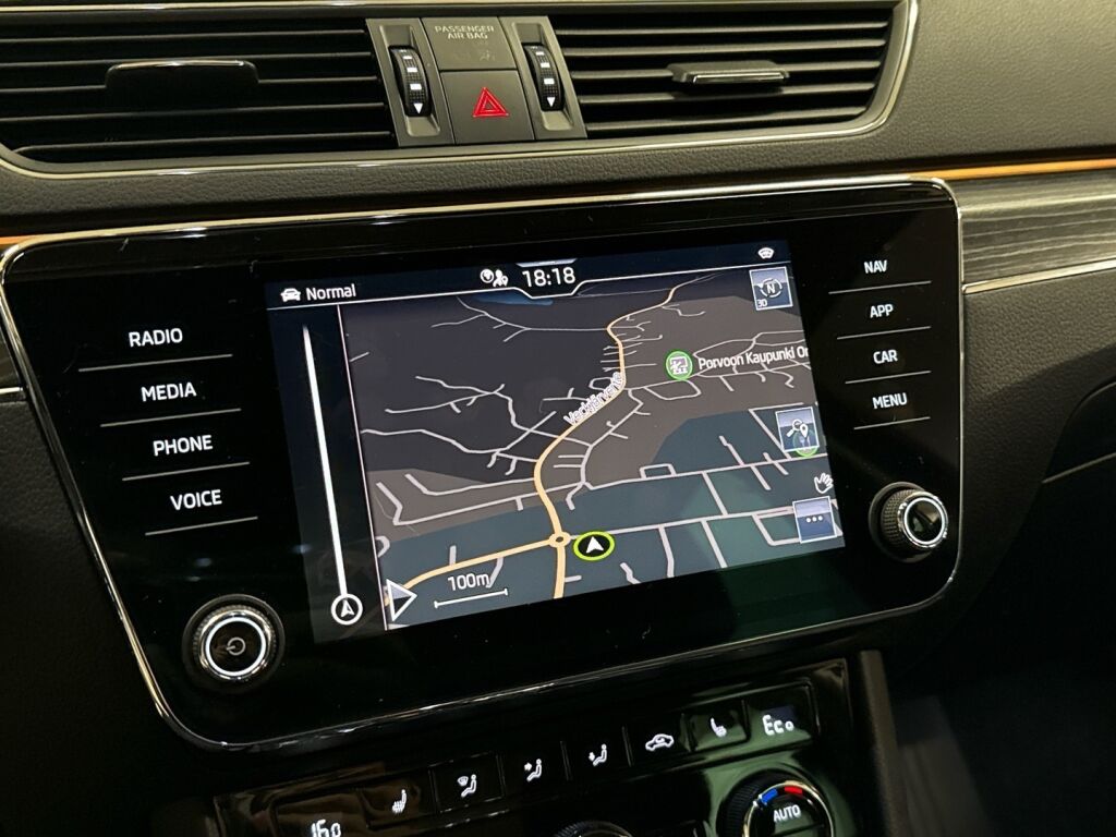 Skoda Superb 2021 Harmaa