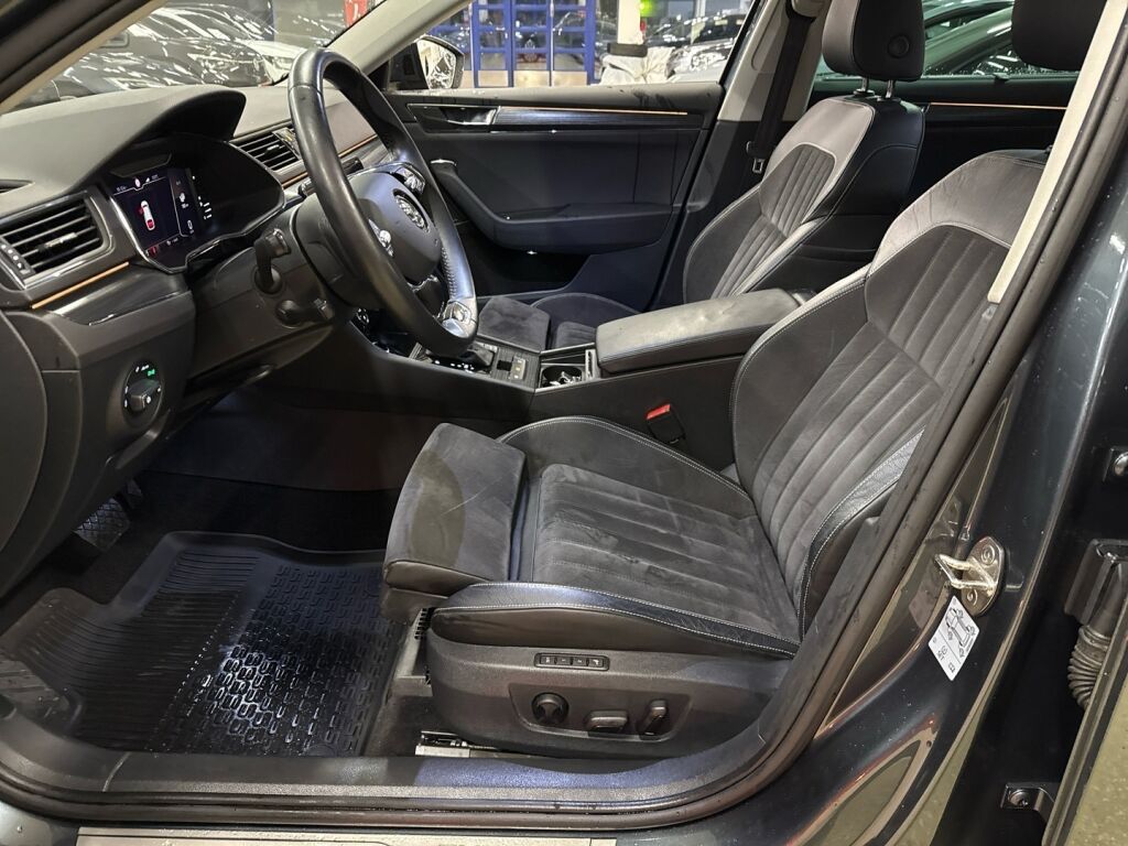 Skoda Superb 2021 Harmaa