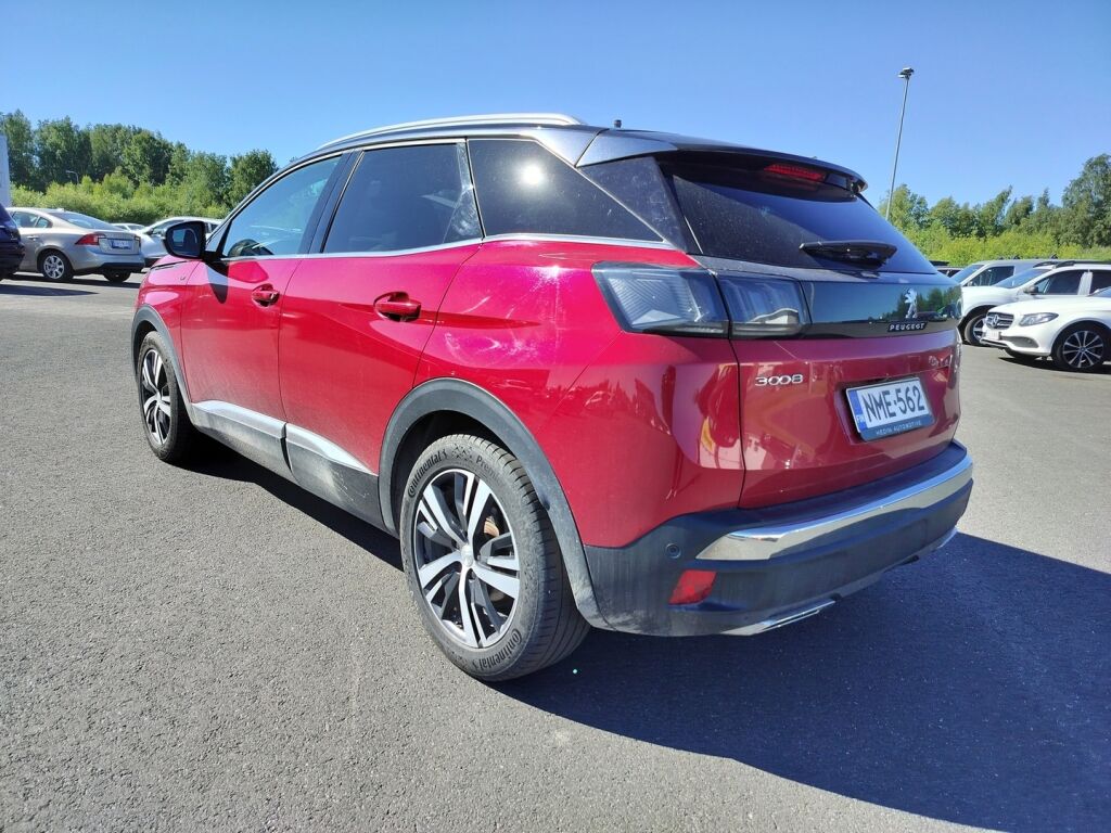 Peugeot 3008 2021 Punainen
