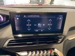 Peugeot 3008 2021 Punainen