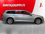 Volkswagen Passat 2021 Sininen