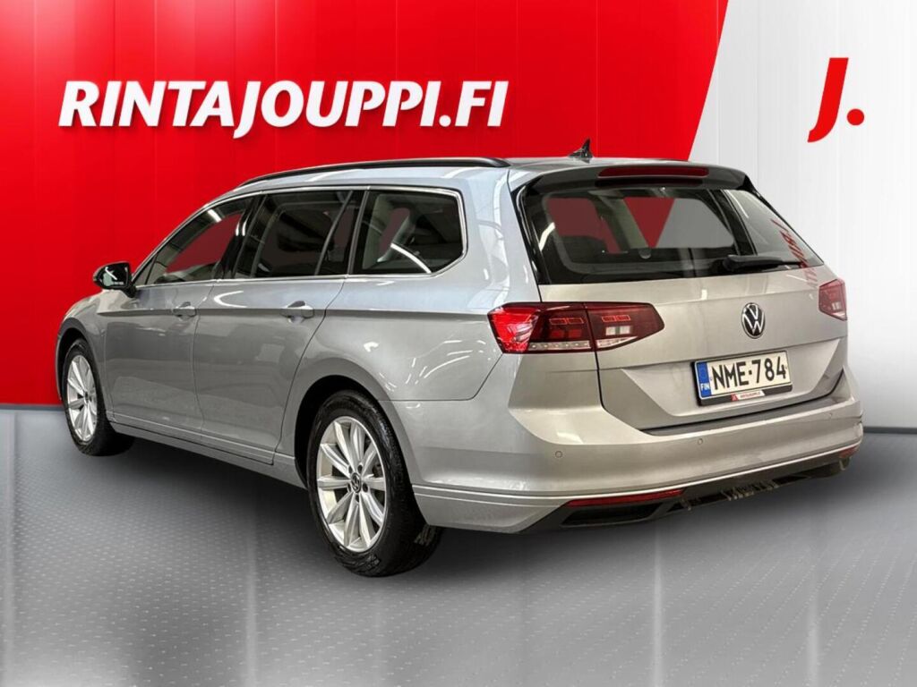 Volkswagen Passat 2021 Sininen