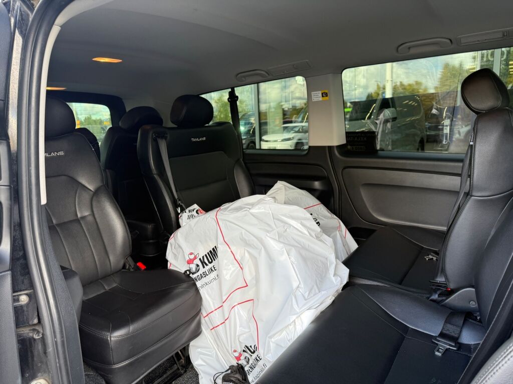 Mercedes-Benz Vito 2021 Musta