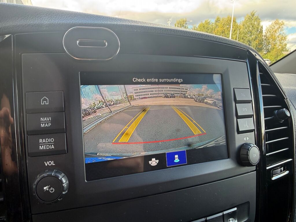 Mercedes-Benz Vito 2021 Musta