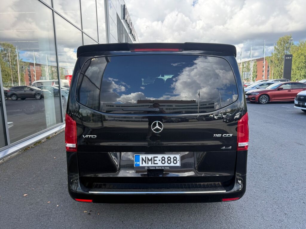 Mercedes-Benz Vito 2021 Musta