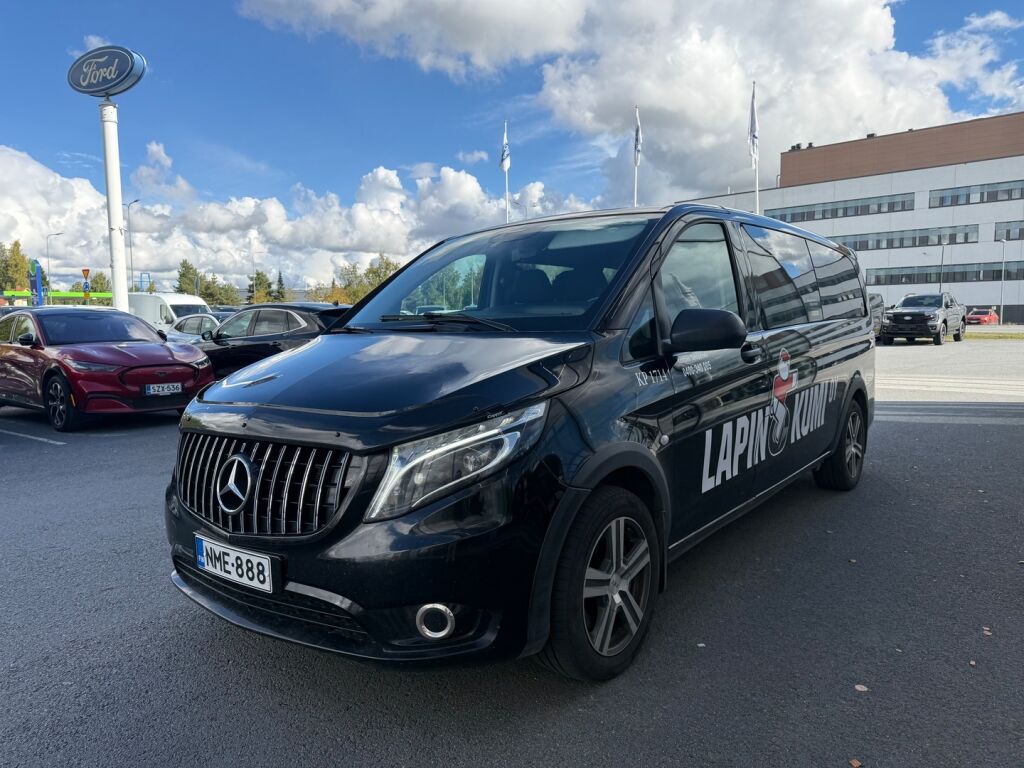 Mercedes-Benz Vito 2021 Musta