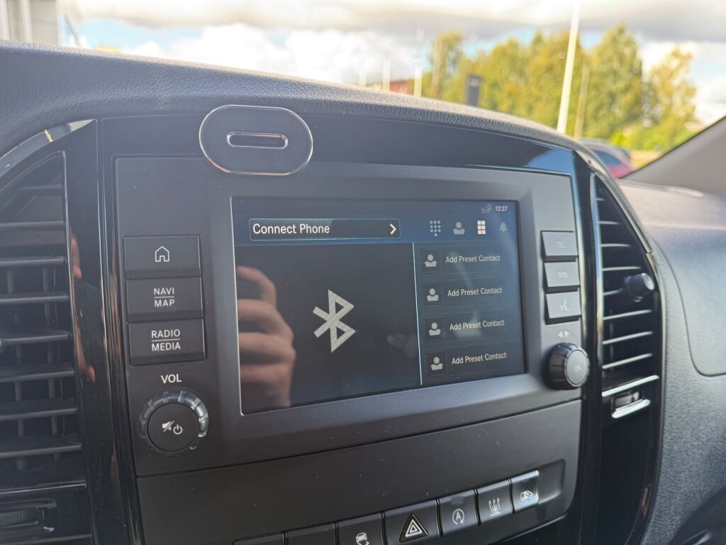 Mercedes-Benz Vito 2021 Musta