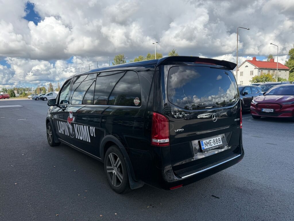 Mercedes-Benz Vito 2021 Musta