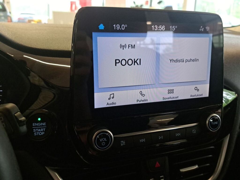 Ford Fiesta 2021 Punainen