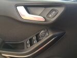 Ford Fiesta 2021 Punainen