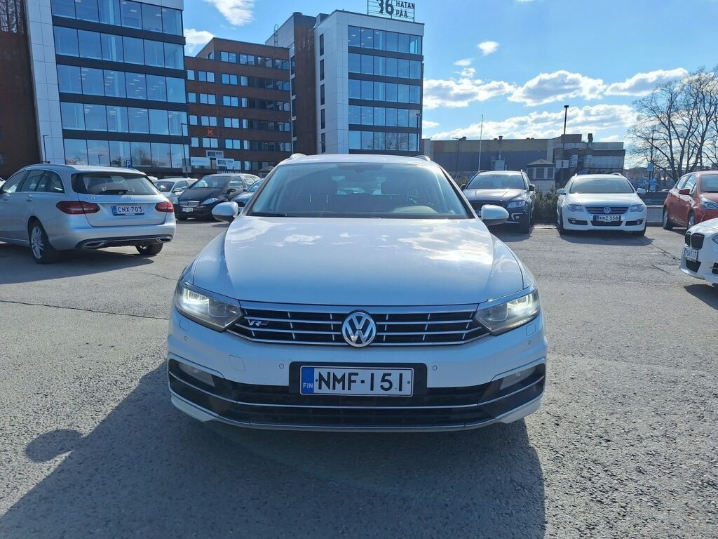 Volkswagen Passat 2016 Valkoinen