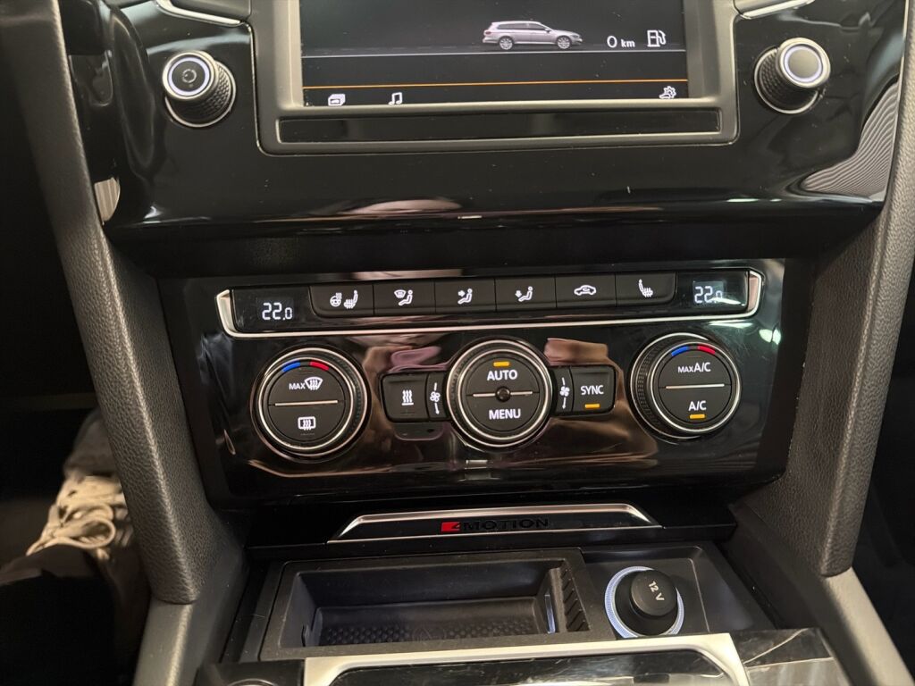 Volkswagen Passat 2016 Valkoinen