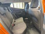 Peugeot 2008 2021 Oranssi