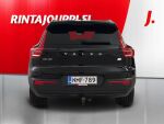 Volvo XC40 2021 Musta