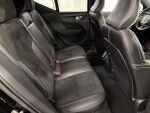 Volvo XC40 2021 Musta