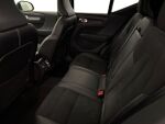 Volvo XC40 2021 Musta