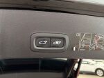 Volvo XC40 2021 Musta