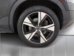 Volvo XC40 2021 Musta