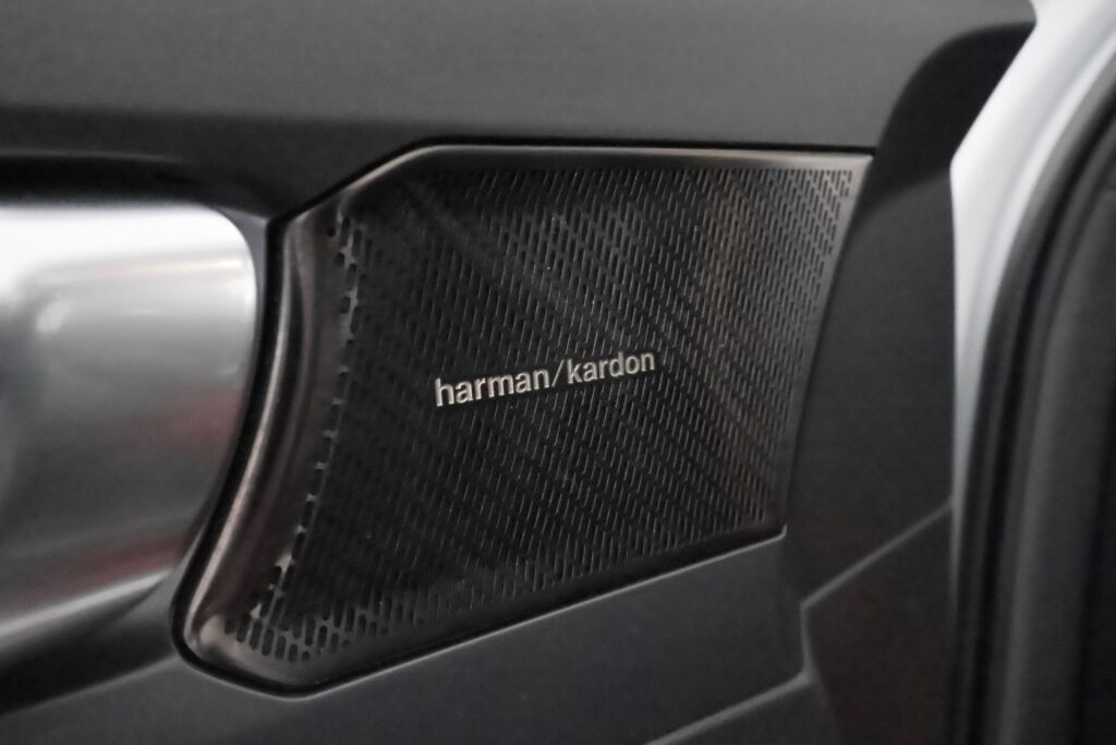 Volvo XC40 2020 Harmaa