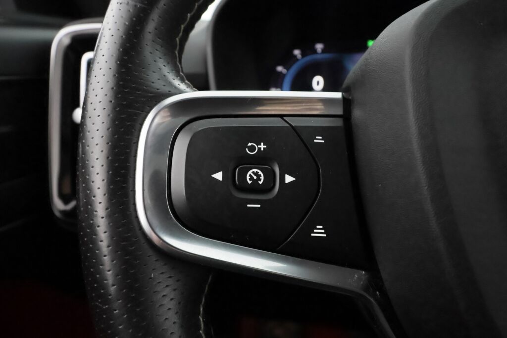 Volvo XC40 2020 Harmaa