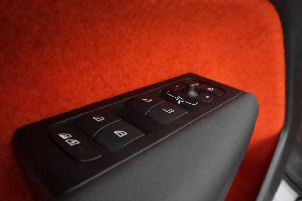 Volvo XC40 2020 Harmaa