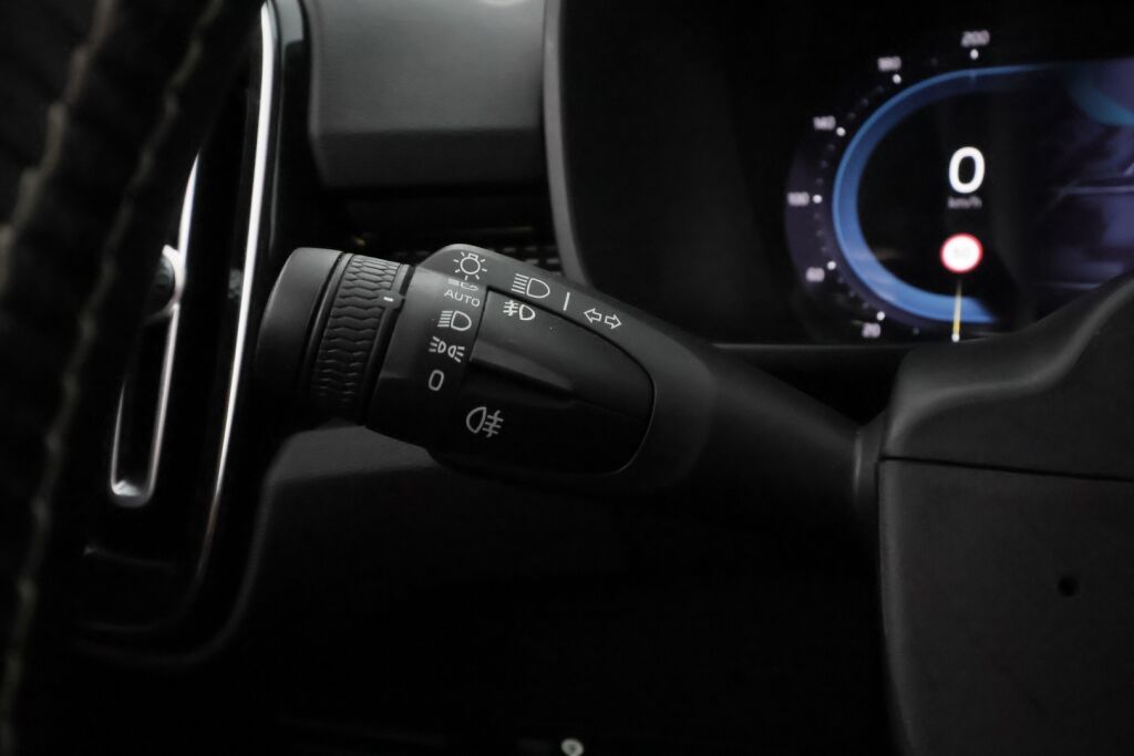 Volvo XC40 2020 Harmaa