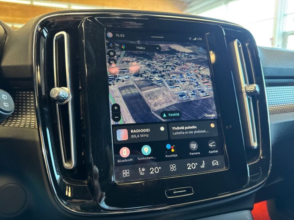 Volvo XC40 2021 Musta