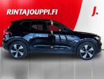 Volvo XC40 2021 Musta