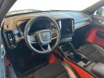 Volvo XC40 2021 Musta