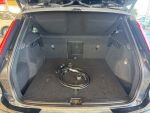Volvo XC40 2021 Musta
