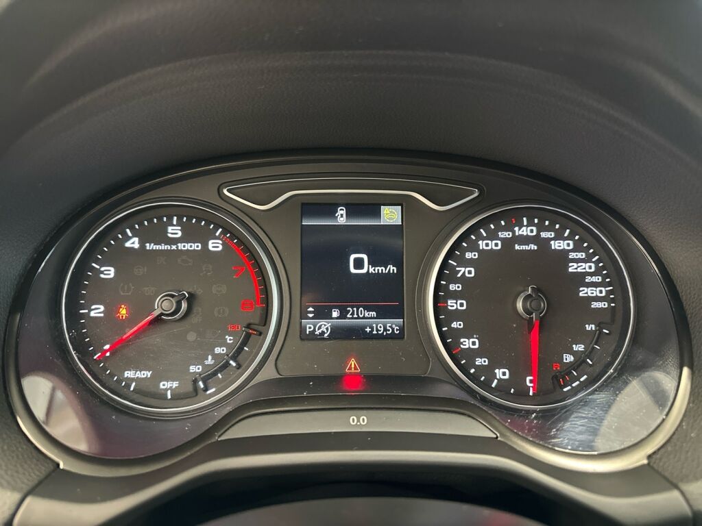 Audi Q2 2021 Valkoinen