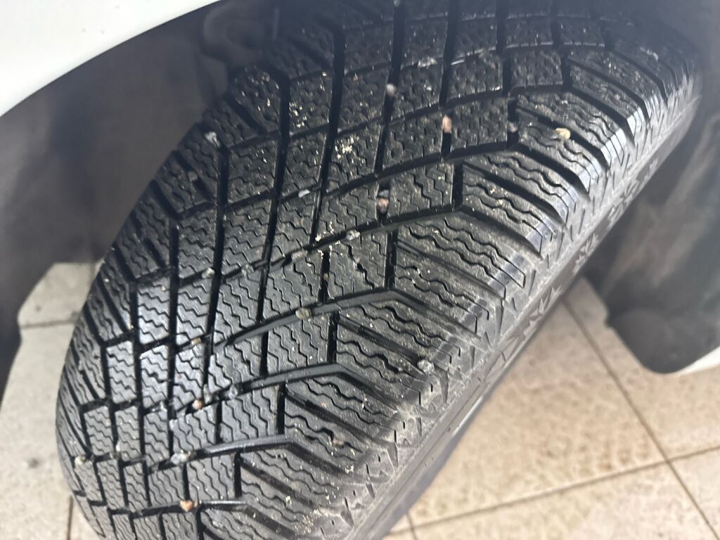 Renault Clio 2021 Valkoinen